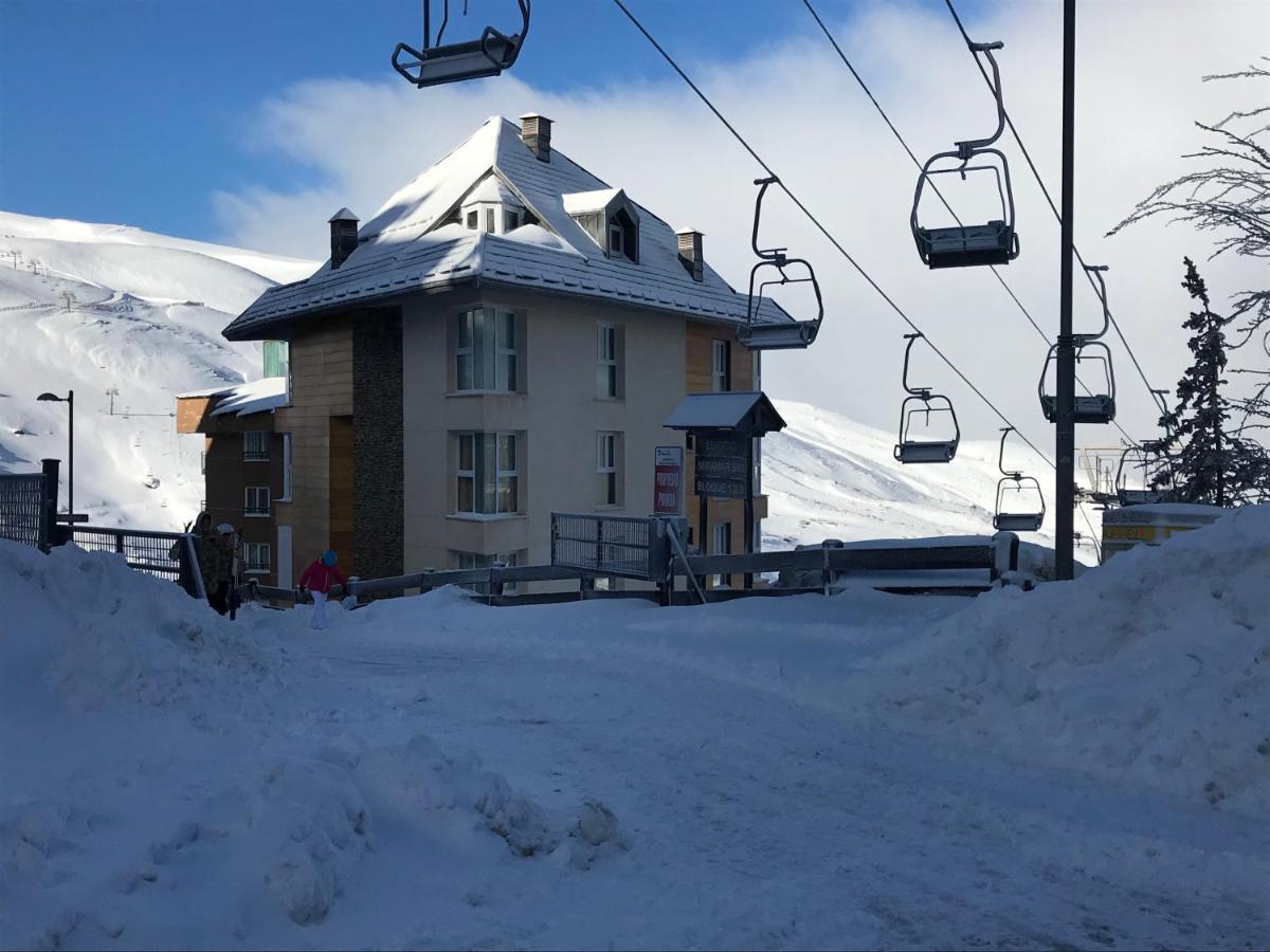 Miramar Elite Ski Con Parking Sierra Nevada Exterior photo